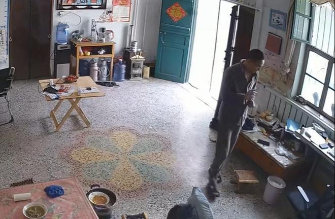老公却声称是误会网友表示：教教我EVO视讯女子在监控发现老公秘密(图1)